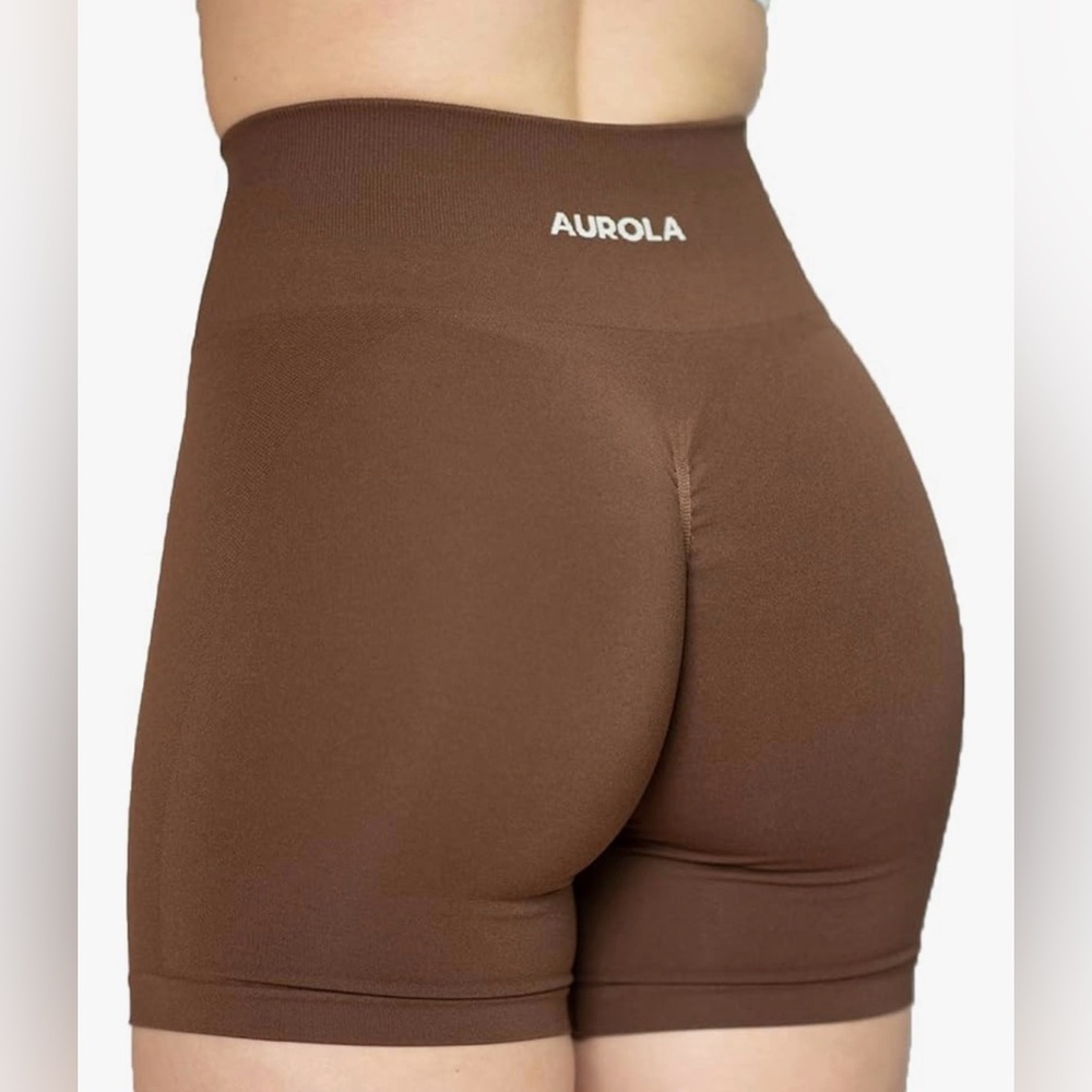 Aurola Scrunch Shorts